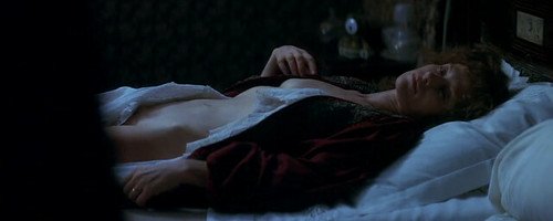Isabelle Huppert desnuda una vez más en Gabrielle