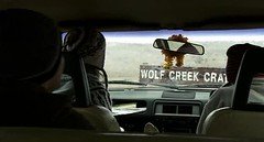 El trío llega a  Wolf Creek